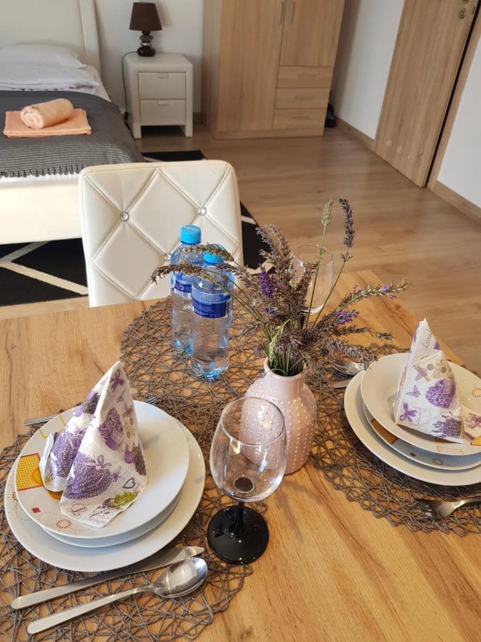 Apartament Lavender 옐레니아구라 외부 사진
