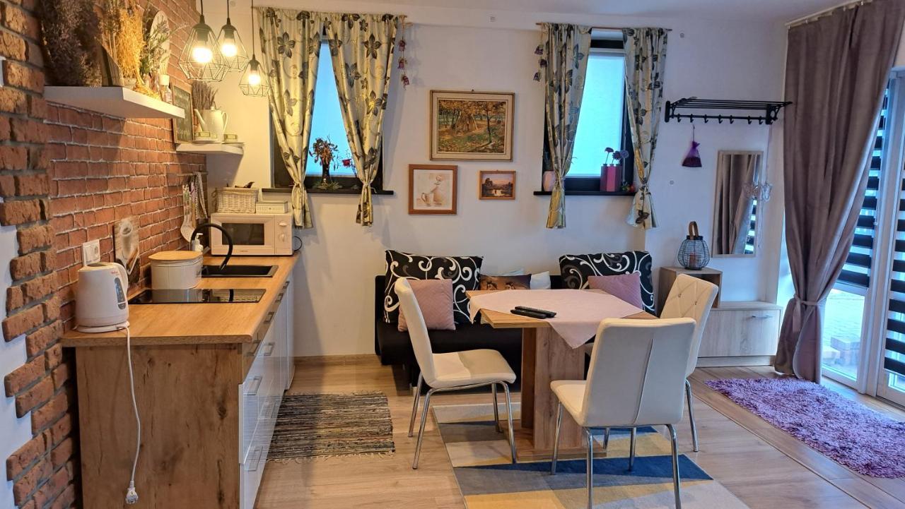 Apartament Lavender 옐레니아구라 외부 사진