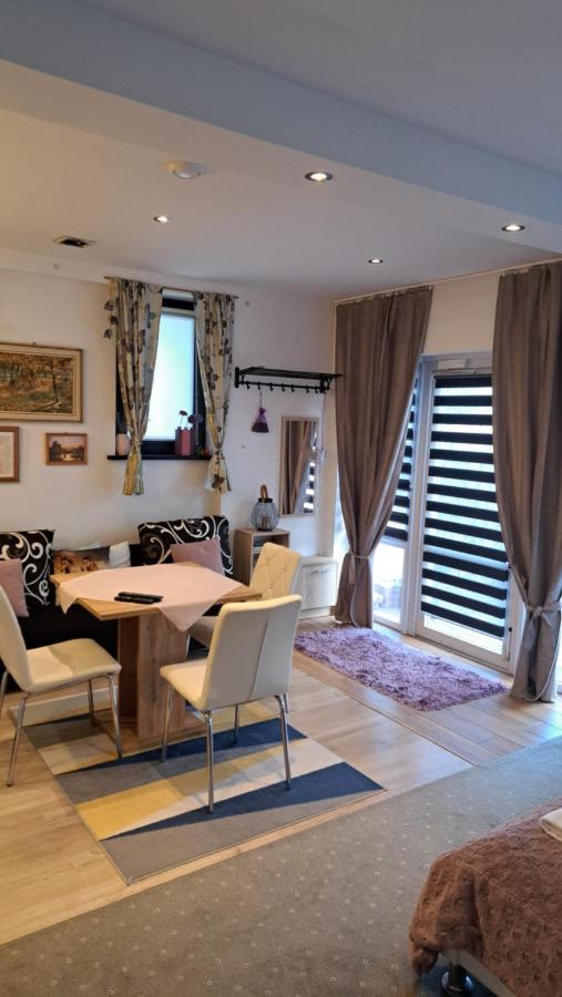 Apartament Lavender 옐레니아구라 외부 사진